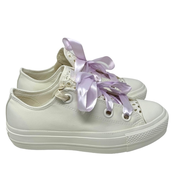Converse Chuck Taylor Lift Platform Low Shoe Women Sneakers Egret Canvas A10301C - Picture 2 of 9